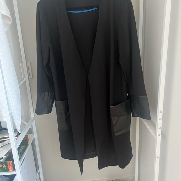 Calvin Klein Oversized Light Jacket - Picture 4 of 7